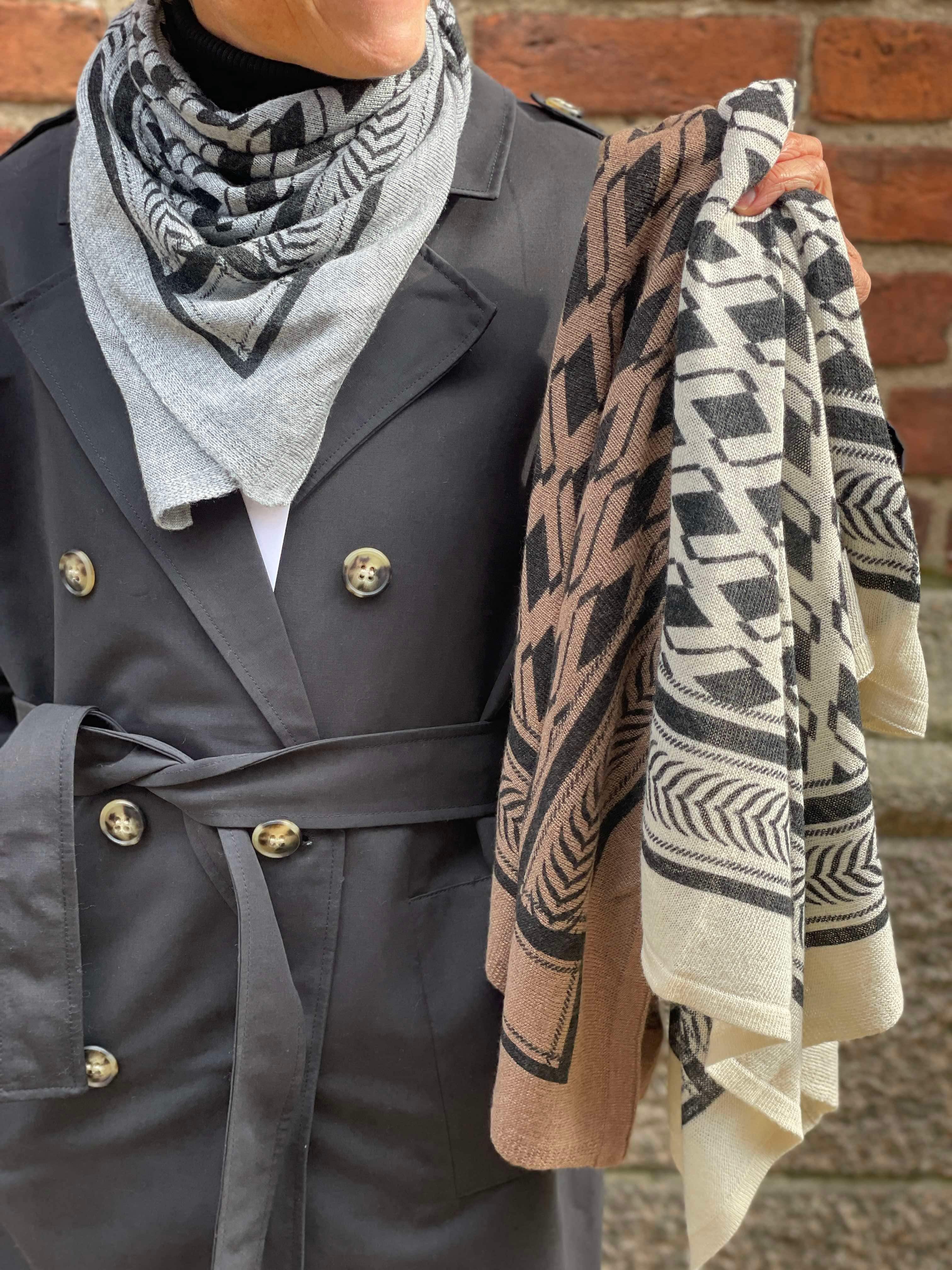 PCNOVIS Scarf - Whitecap Gray